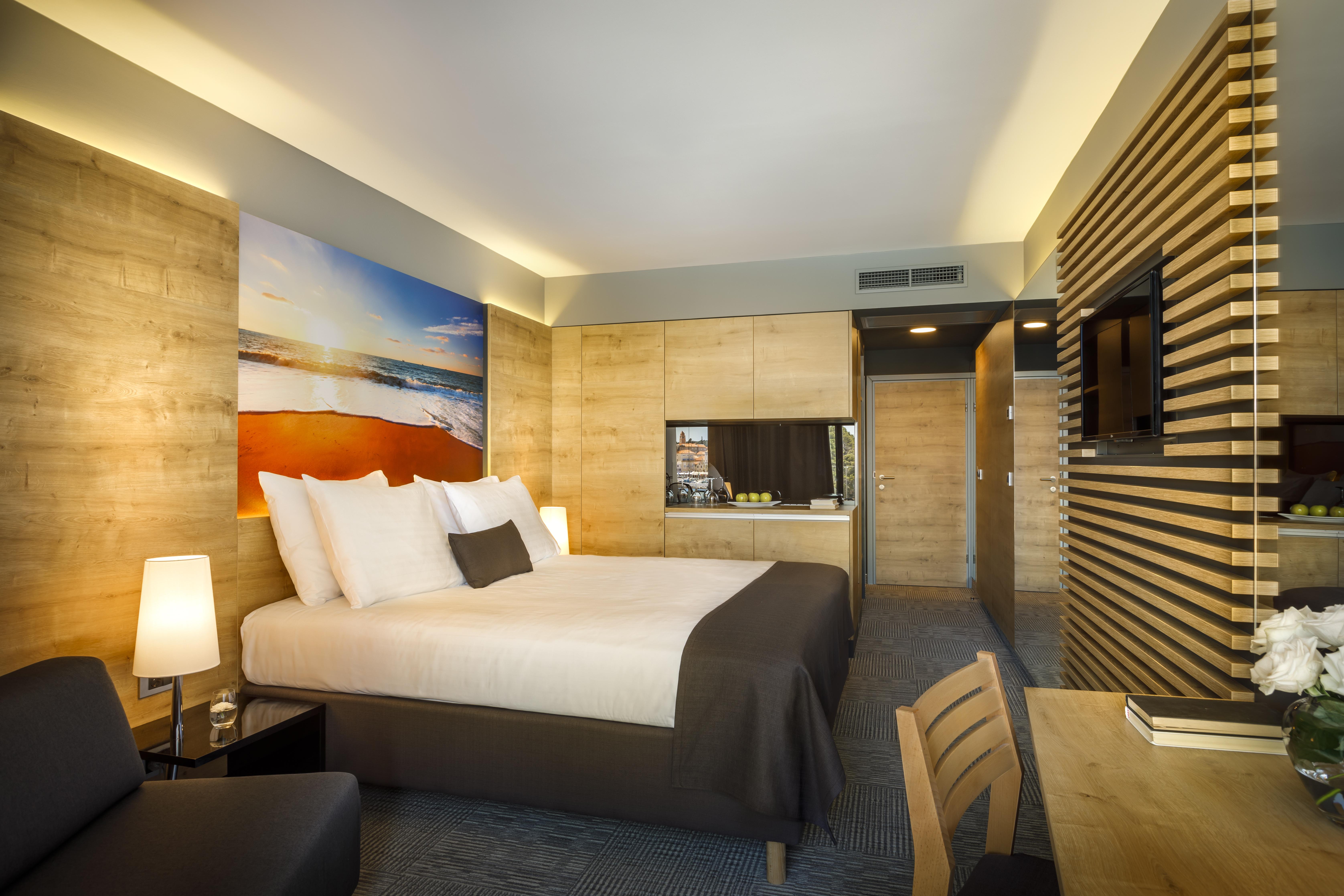Valamar Padova Hotel Banjol Bagian luar foto