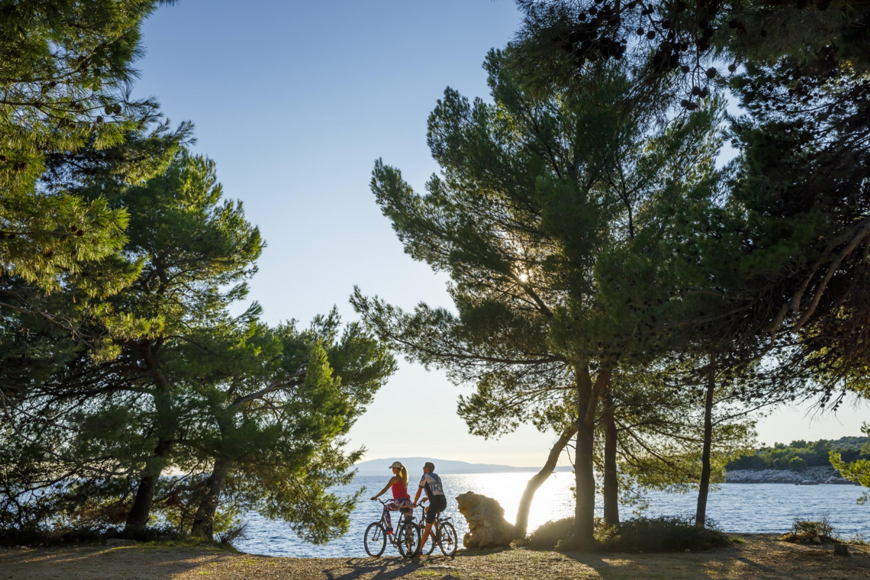 Valamar Padova Hotel Banjol Bagian luar foto