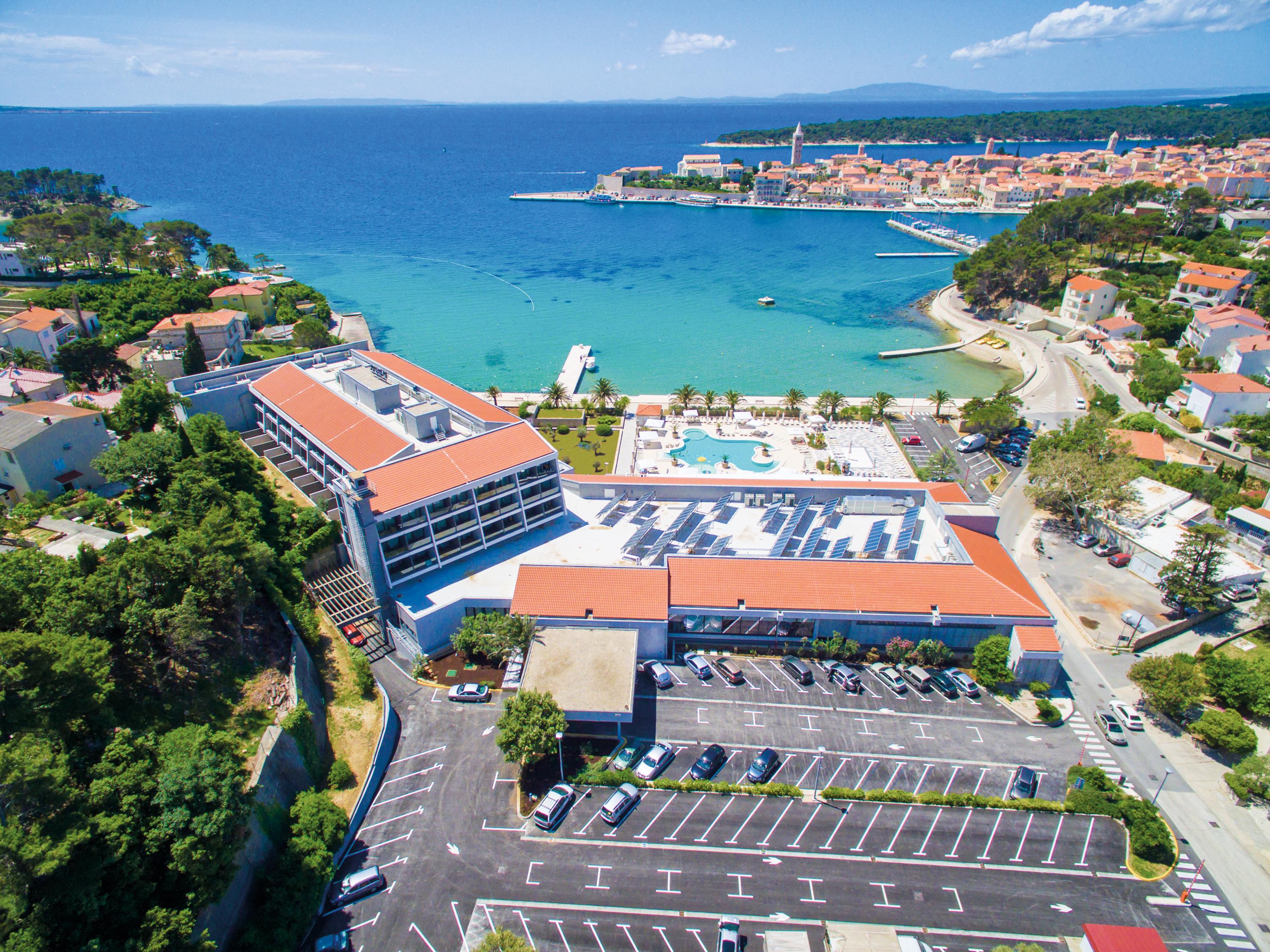 Valamar Padova Hotel Banjol Bagian luar foto